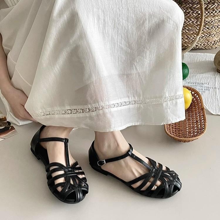 Soft-soled French retro woven bag head sandals women's fashion 2025 Boken fairy style flat-soled pregnant women Roman shoes tide