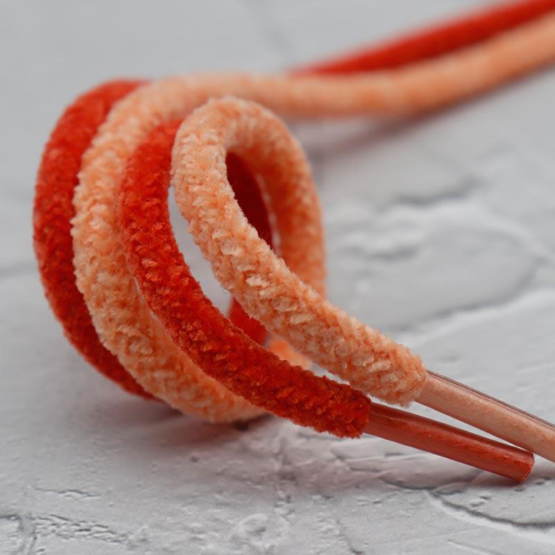 Plátěné tenisky Kurokin ze 70. let s nadýchanými kulatými semišovými tkaničkami