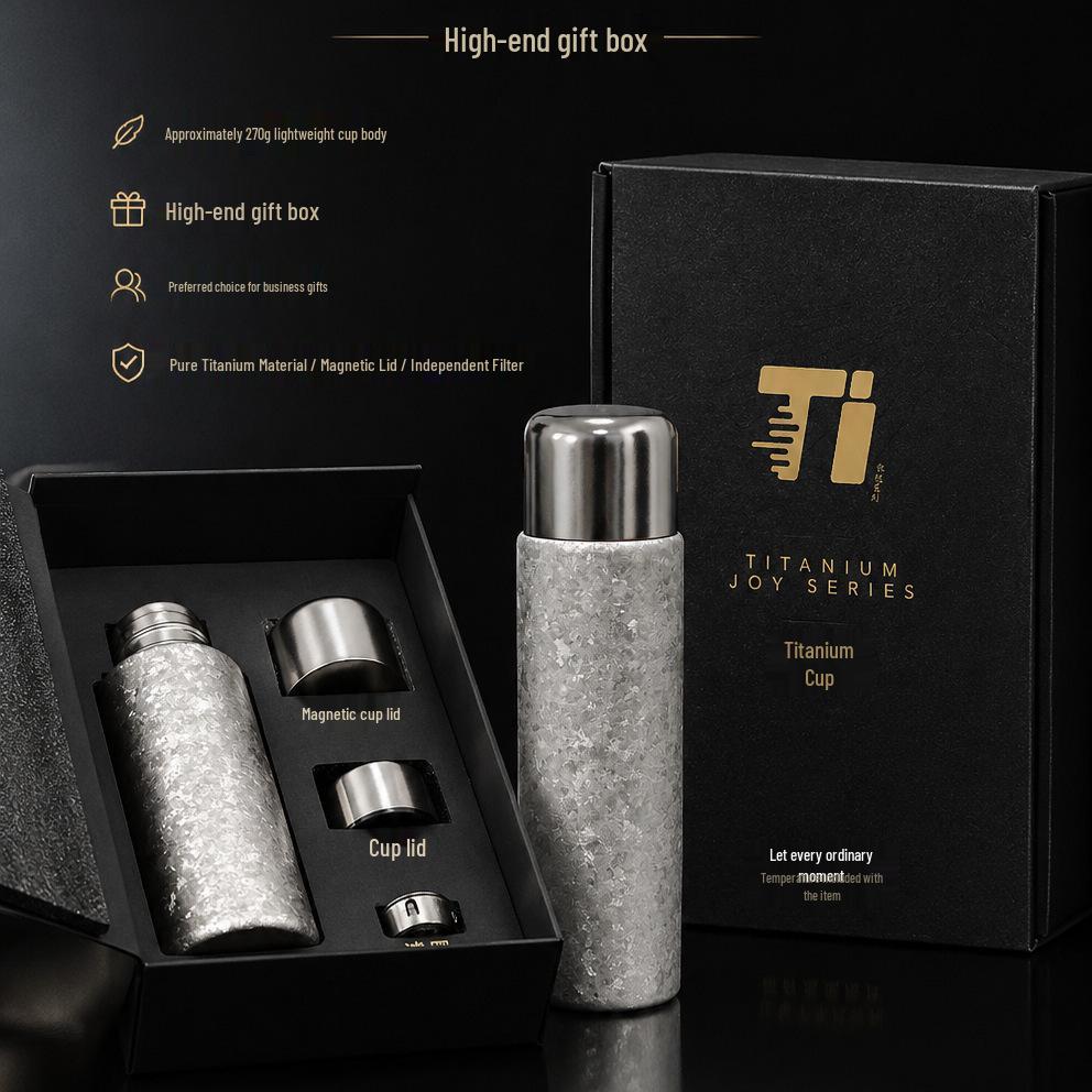 Large Capacity Pure Titanium Insulated Tea Cup with Steeping Separator - Elegant Design and Gift Box Included
