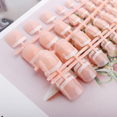 Lot de 120 faux ongles français avec colle amovibles, carrés, courts, couleur chair, manucure tendance
