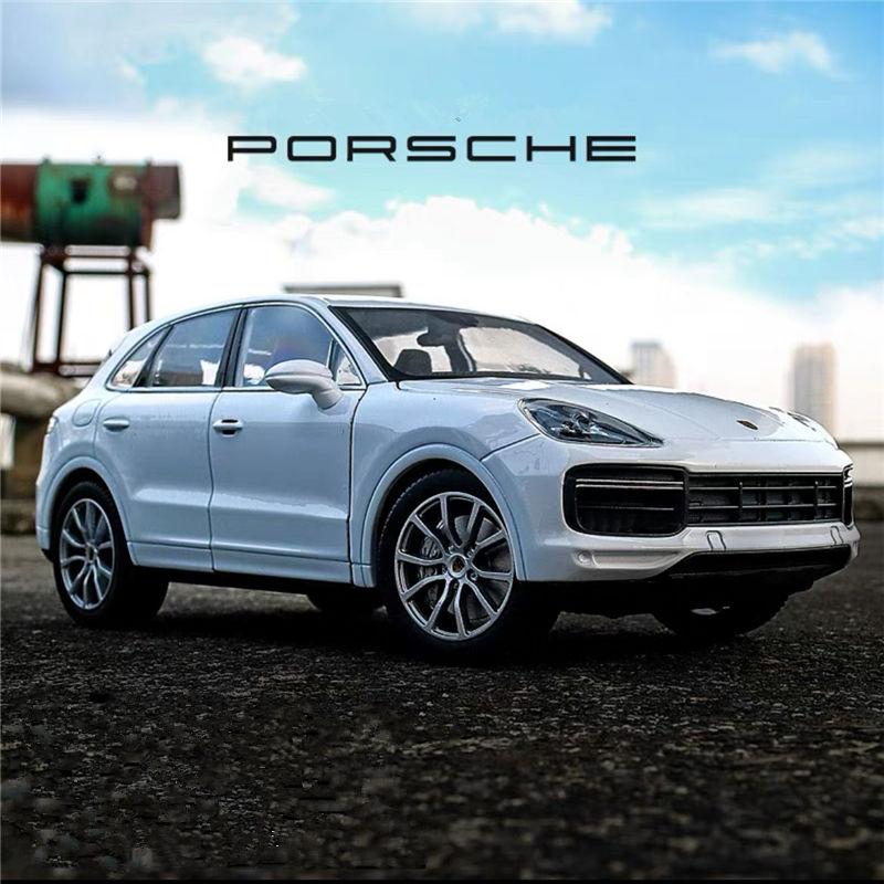 Welly 1/24 Porsche Cayenne Turbo SUV Alloy Car Model Diecast Metal Off-road Vehicles Car Model High Simulation Children Toy Gift