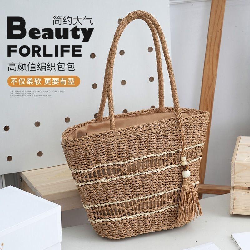 

Seaside Beach Bag Summer Hand-Woven Bag Handbag With Tassel Shoulder Bag Straw Bag Female New