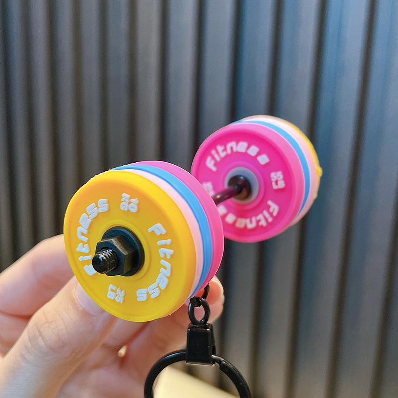 Bunter Hantel-Schlüsselanhänger: Kreativer Fitness-Anhänger und Rucksack-Schmuck
