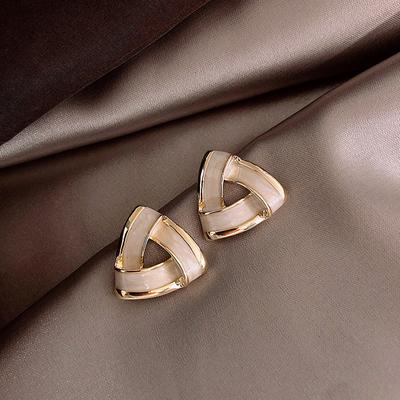 Fashion Twisted Woven Triangle Stud Earrings for Women Temperament White Enamel Oil Metal Golden Earrings Zircon Pendientes