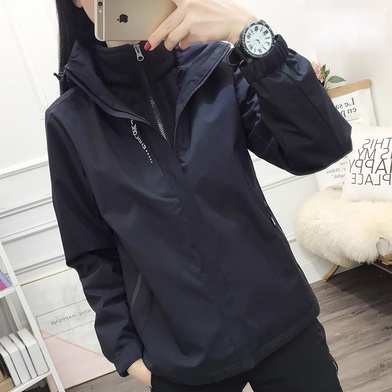 Women's Three-in-One Ski Jacket: Detachable Fleece Lined, Windproof, Waterproof, and Warm for Autumn and Winter.