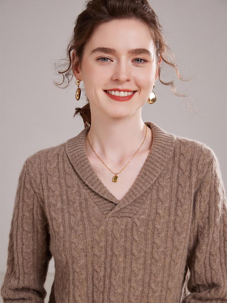 European Women's V-Neck Cashmere Knit Sweater - Thick, Versatile, Short Base Layer