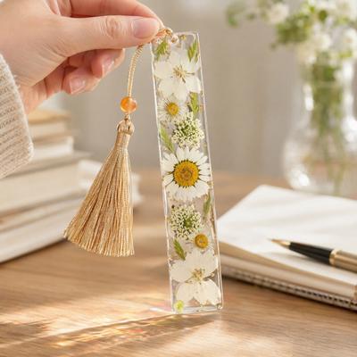 DYS Real Flower Resin Bookmark, 12 Months Dried Page Marker, Handmade Pressed Bookmark for Readers, Gift Book Lovers