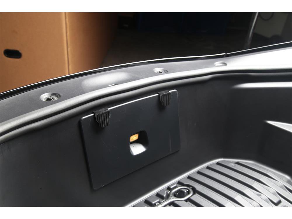 Tesla Model Y (2021-2022) Front Trunk Hook - Interior Accessory