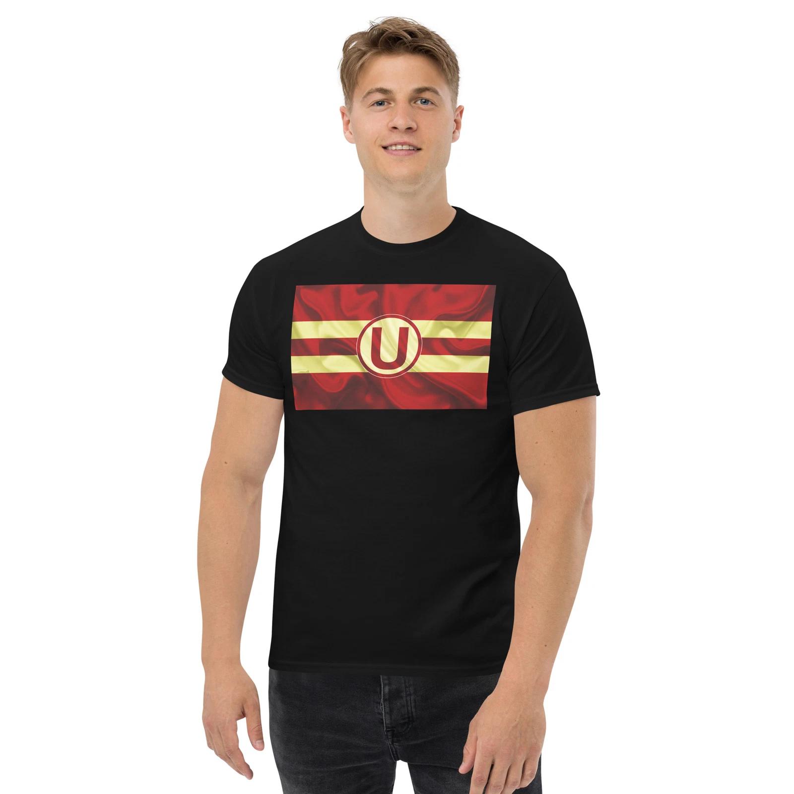 UNIVERSITARIO DEPORTES SOCCER BANDERA GRAPHIC T SHIRT Men s classic tee S