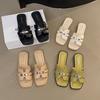 Silver small lock flat shoes 2025 new open-toe slippers holiday fashion wear French sandals