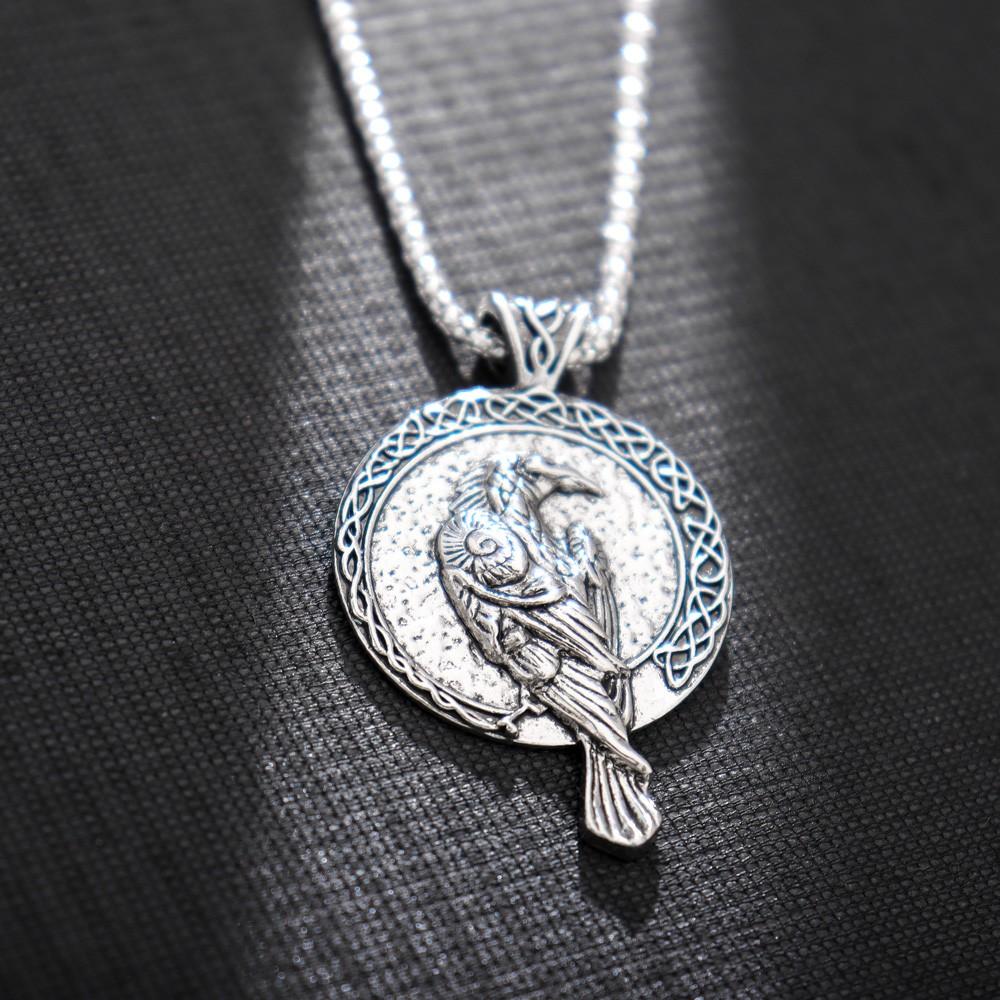 1PC Amulet Necklace Men's Pendant Blackbird Celtic Crow Hip Hop Trend Necklace Men's Fashion Jewelry Necklace
