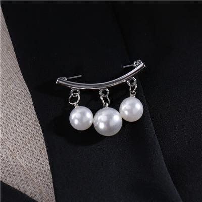 Practical Pearl Brooch, Anti Glare Waist Cinching Dual Function Pin, Suitable For Clothing And Decorative Buckle Accessories