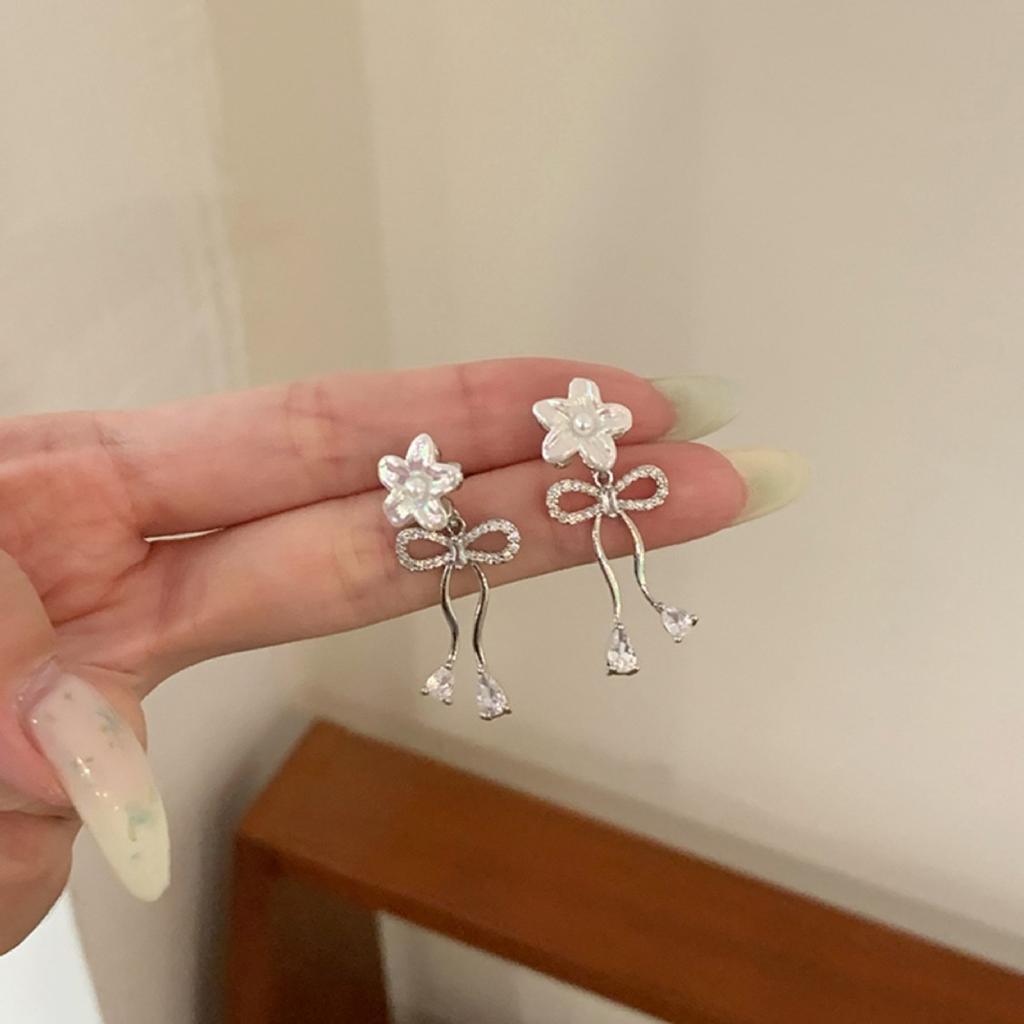 Diamond-set Flower Bow Pearl Stud Earrings Light Luxury Earrings Elegant Temperament Versatile Earrings Wholesale