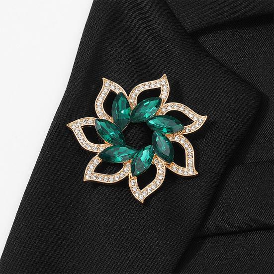 Flower Brooch Pin for Women, Rhinestones Inlaid Brooch Pin for Dress, Coat, Shawl Gift for Mother, Wedding