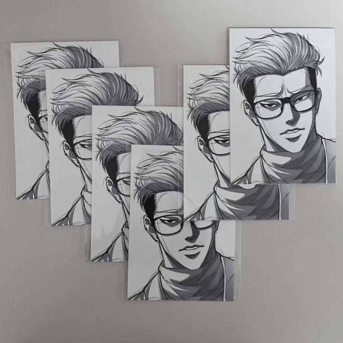 

More Pictures) Foreign Owner Kim Jun-gu Sketch Postcards, Suit Postcards, Bulk