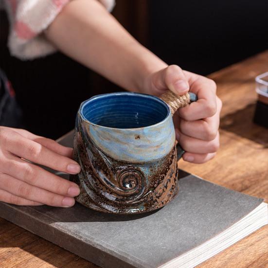 Handmade Ceramic Mug 320ml Vintage Tea Coffee Cup with Rattan Handle Creative Spiral Design Gradient Glaze Drinkware Home Decor Gifts
