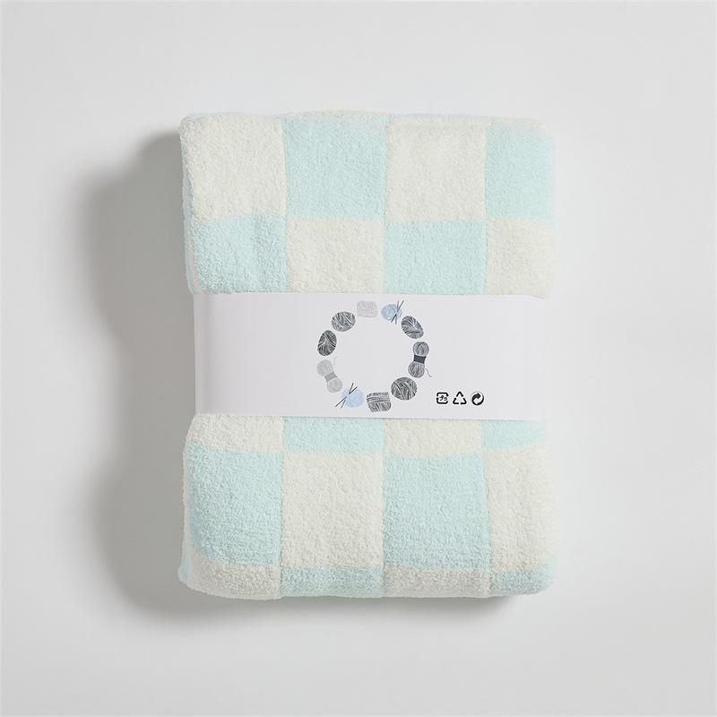 Retro Large Checkered Velvet Knitted Throw Blanket