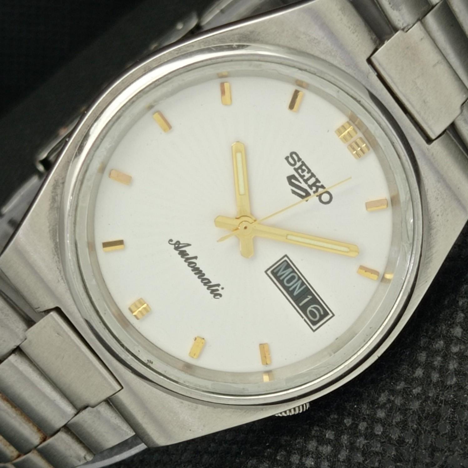 

Б/У винтажные часы SEIKO 5 AUTO 7009A JAPAN MENS D/D WHITE WATCH 608a-a315038-2 SKU608a-a315038