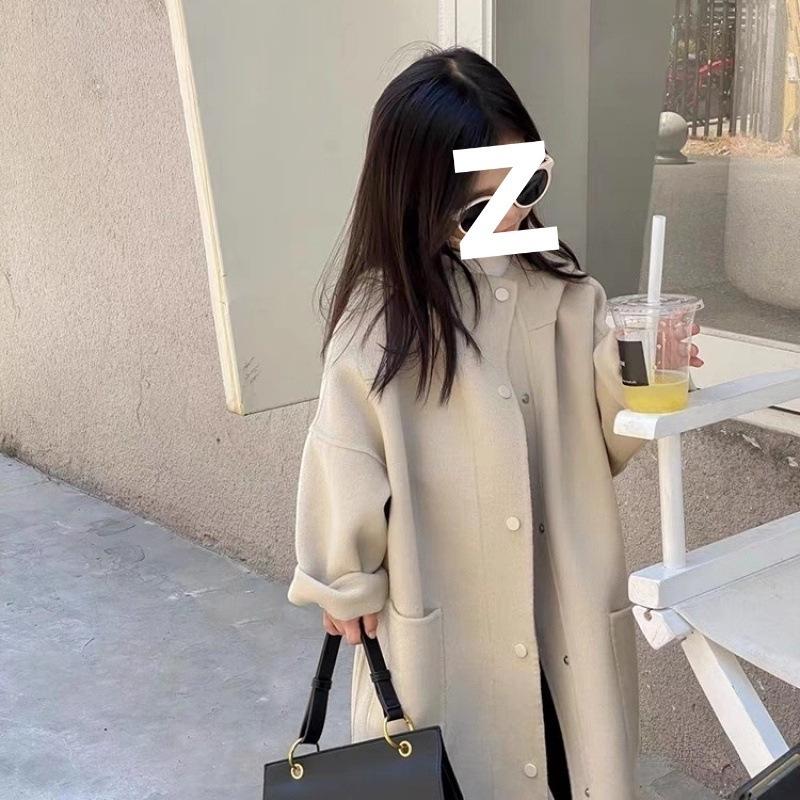 Korean Style Mid-Length Kids' Autumn/Winter Coat – Hooded, Long Sleeve, Cotton-Polyester for Girls.