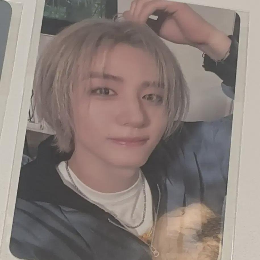 

BOYNEXTDOOR Лихан Фотокарточка