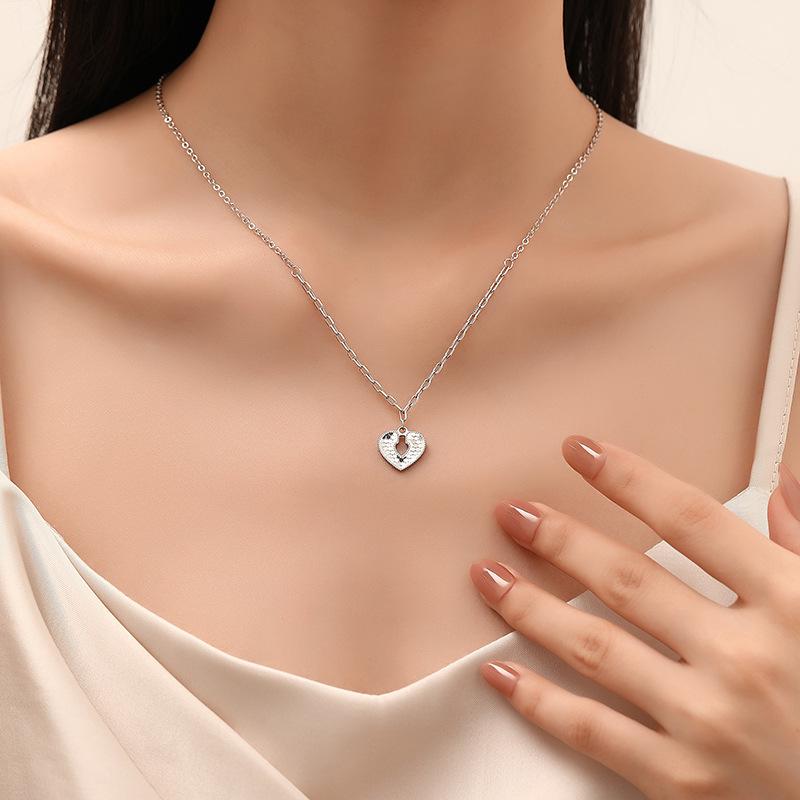 Couple Love Lock Necklace Female Light Luxury Temperament Sparkling Collarbone Chain