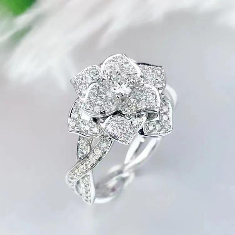New Ladies Ring Copper Encrusted with Diamond Advanced Simulation Artificial Zircon Rose Shape Wrapped Around Luxury Party