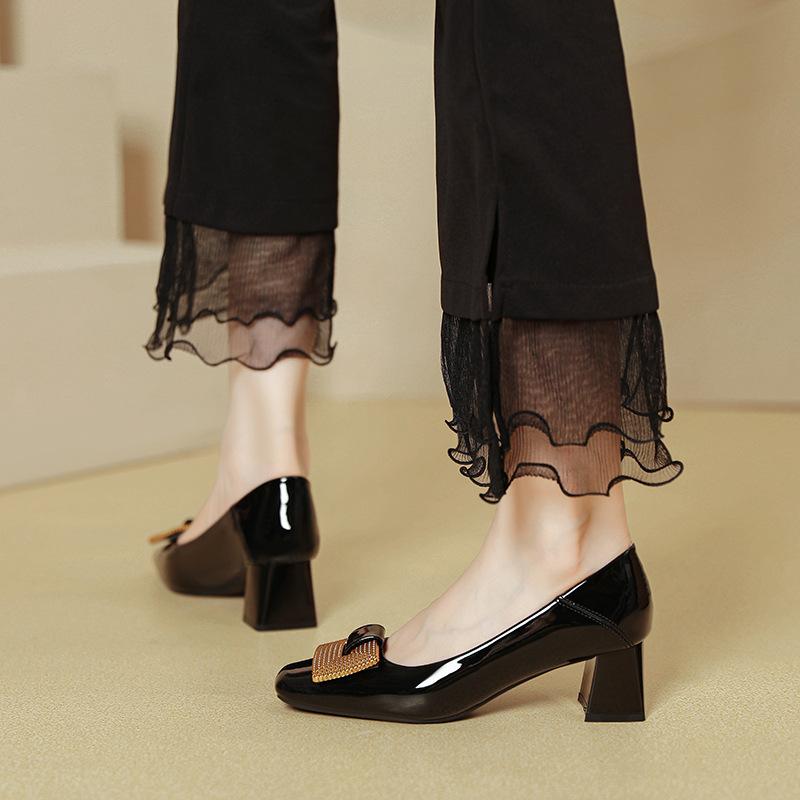 Customized Exclusive~ Thick Heel High Heels Are Not Tired of Feet, Red Wedding Shoes, Middle Heel Spring and Autumn Shoes, Patent Leather Square Head