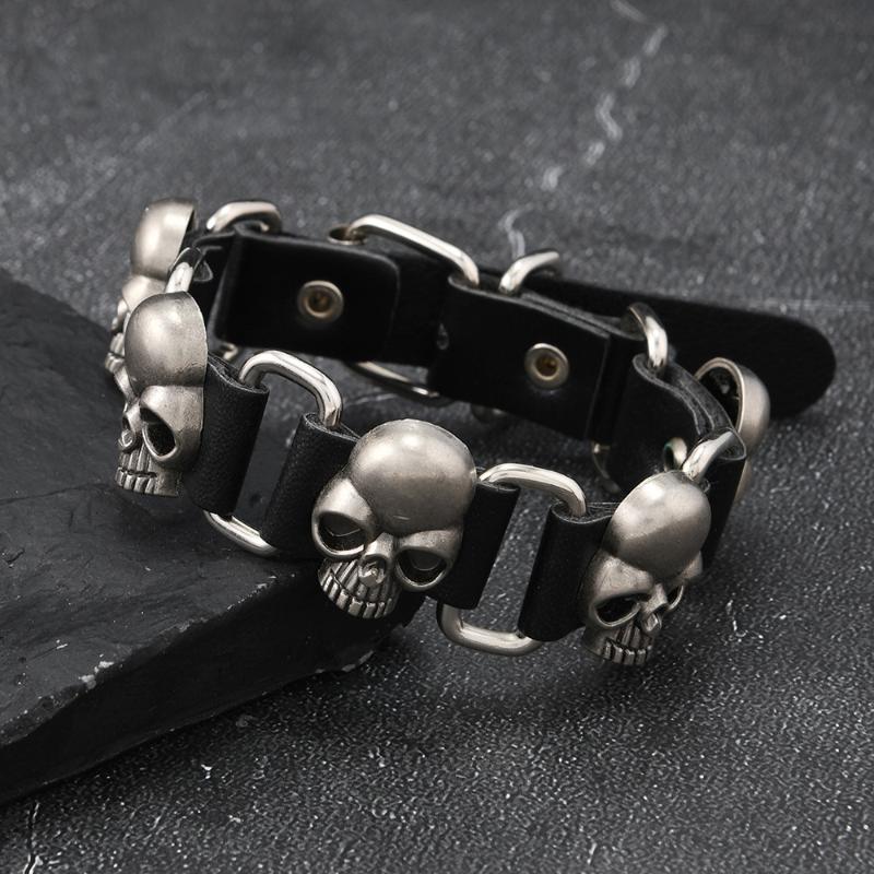 Gothic Vintage PU-Lederarmband für Männer und Frauen Punk Nieten Nieten Kreuzarmband Schmuck Zubehör