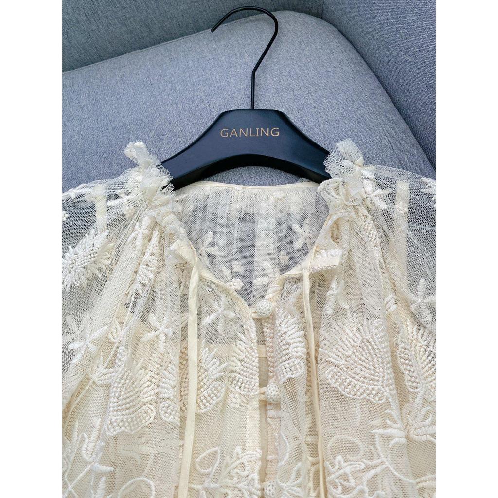 Off-White Romantic Retro Lace Flower Embroidered Mesh Shawl Top