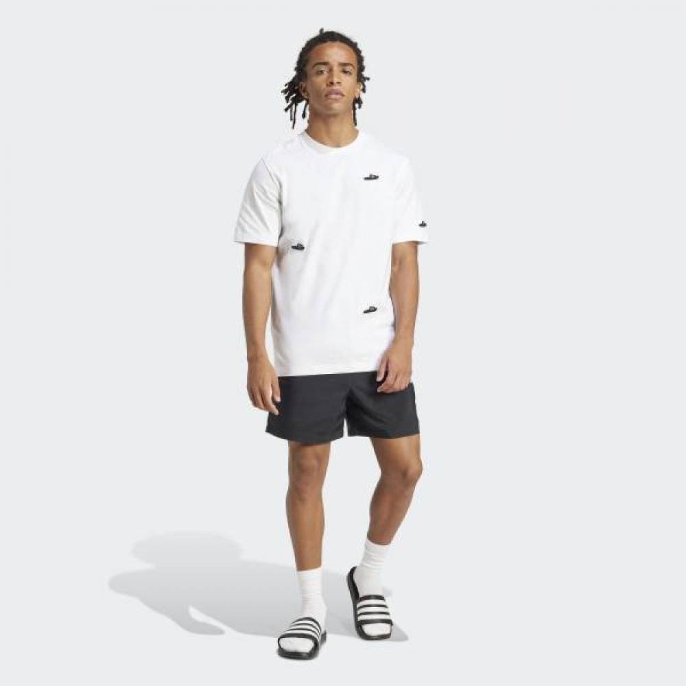 adidas Men S Light And Clean eSSential Small Logo chelSea ShortS Jf1117