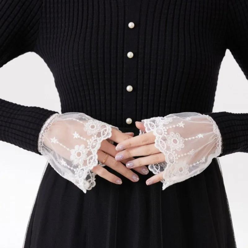 Perfect Match New White Women Lace Floral Detachable Sleeve Fake Cuffs Female Pleated Flare Sleeve False Cuffs Ruffles Wristband Decorative