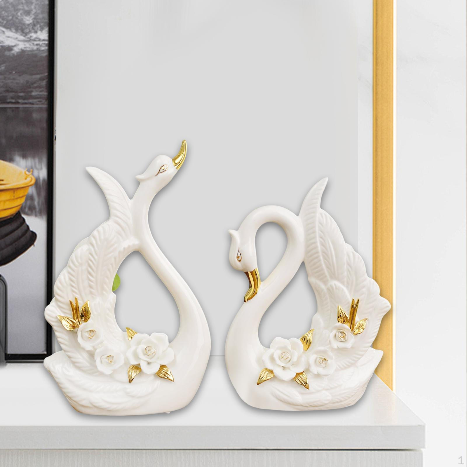 

2Pcs Swan Figurine Decorative Statue Collectible Creative Tabletop Ornament Table Decoration