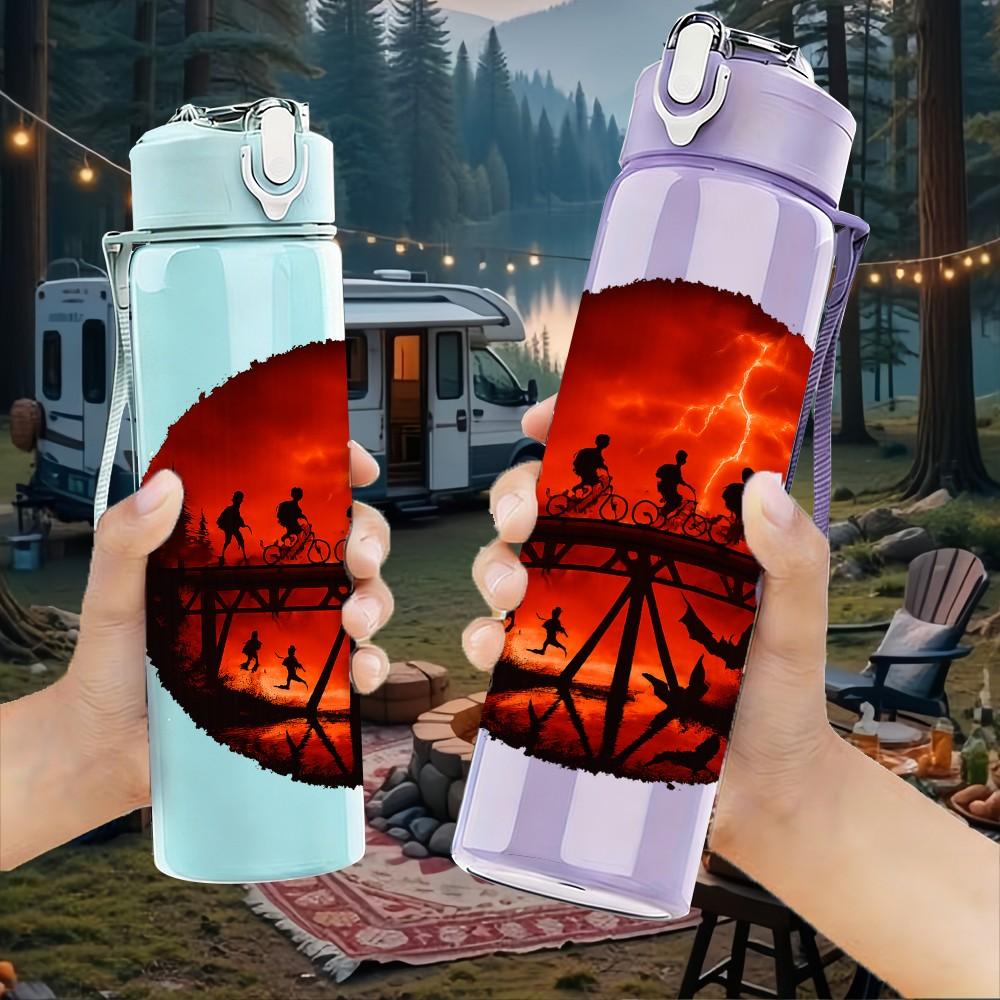 1PC Red Moon Landscape Art 750ml Color Plastic Sports Water Bottle Leakproof Flip Straw Lid Suitable for Sports Office Home Use