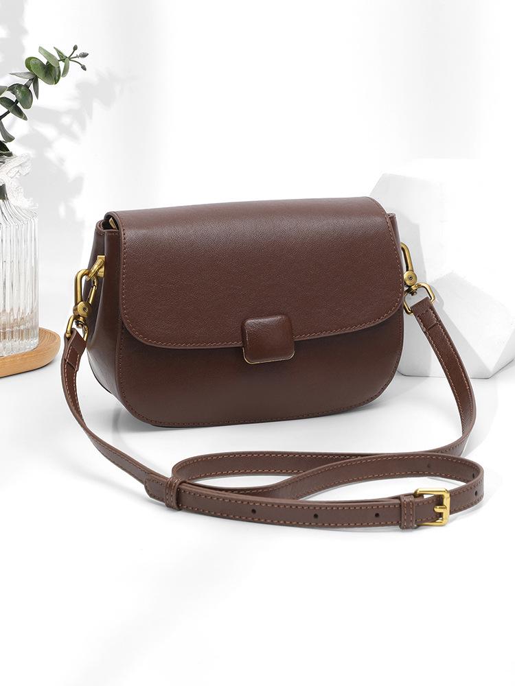 2025 New Women's Versatile Genuine Leather Crossbody Bag - Fashionable Vegetable-Tanned Cowhide Underarm Bag for Moms