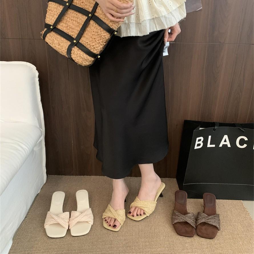 2025 Summer New Retro Woven Open-toed Korean Holiday Slope Heel Cool Slippers Hong Kong Style Cool Slippers