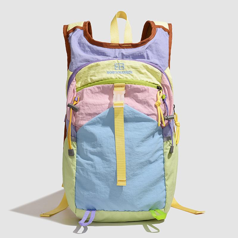 Zaino1011 primavera nuovo stile straniero impermeabile zaino da montagna per esterni leggero zaino da viaggio tendenza zaino di grande capacità