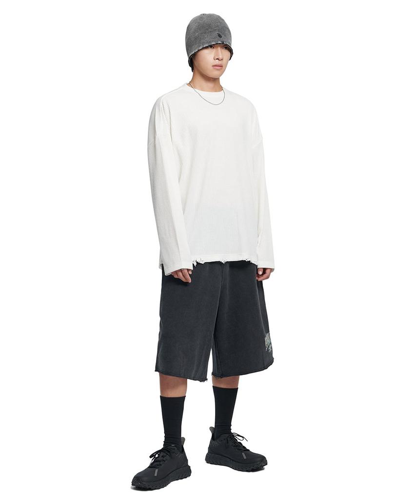 Nomaenyueol Emblem Damaged Knit Long Sleeve Tee - White
