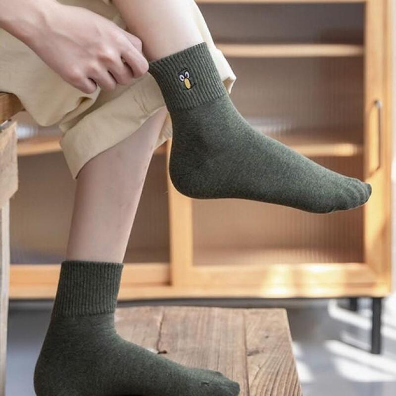 

Cute Character Medium-Length Long Socks Season 2 10 Types Fashion green