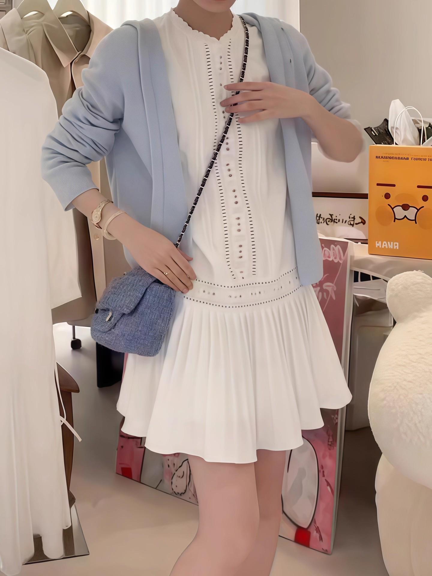 

2025 Elegant Women s Pleated Wave Skirt Dress - Spring/Autumn Collection Small