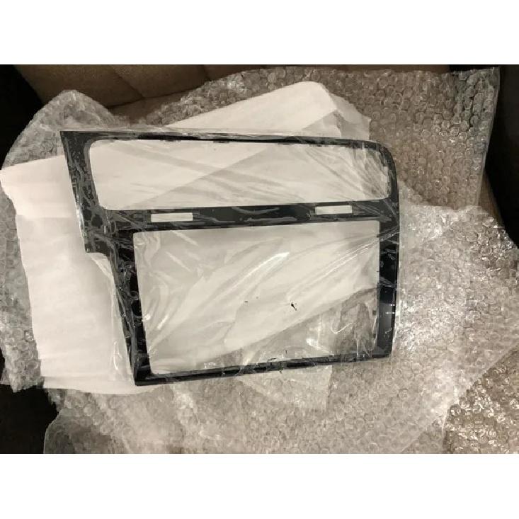 

OME For VW golf 7 7.5 CD MIB 8 inch 9.2 inch radio Plates Decorative frame Piano black / gray 8 inch black