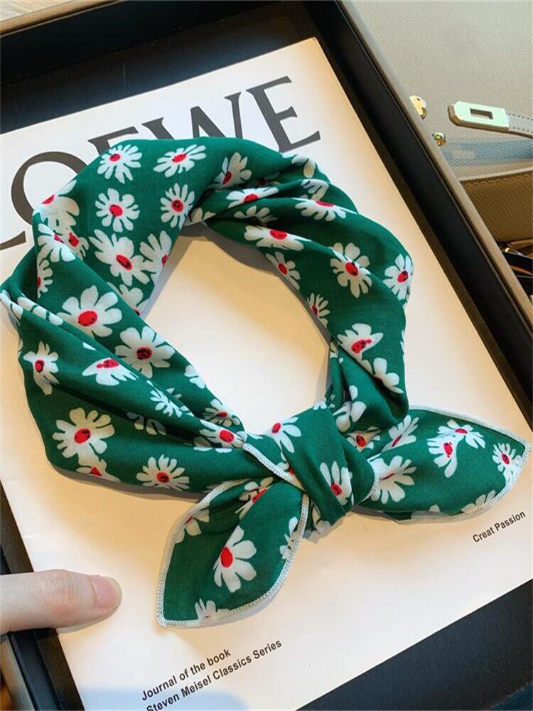 Japanese Harajuku Cotton Small Square Scarf New Korean Silk Scarf Headband Women's Spring and Autumn Floral Scarf Scarf Neck Protector Scarf