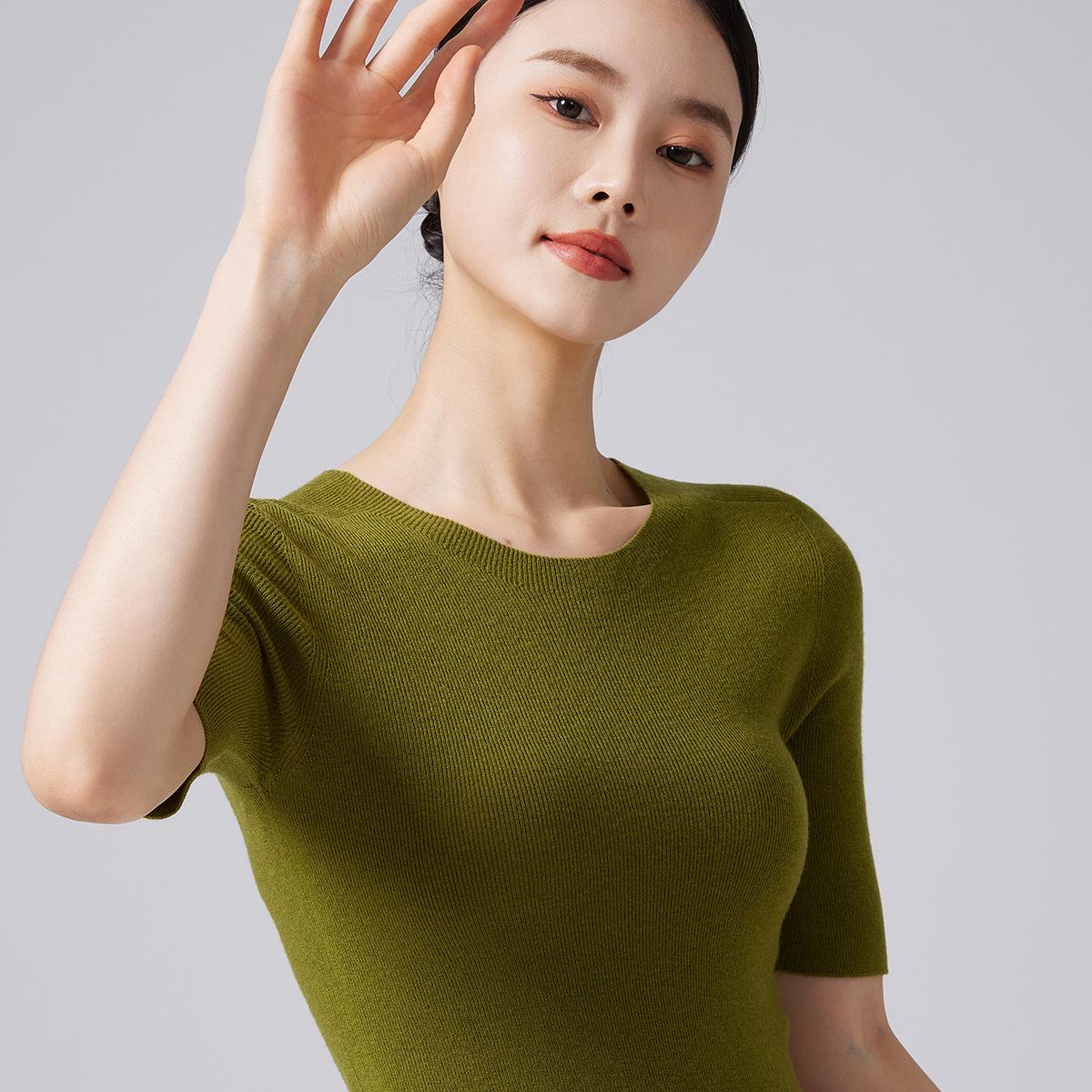 

Machine Washable Women s Seamless 100% Pure Wool Round Neck Knit Sweater, 60 Count, 18 Gauge, Autumn Base Layer Large