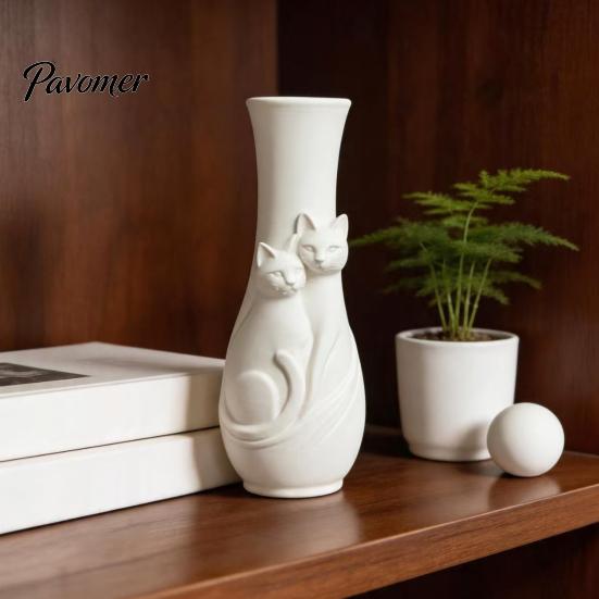 Dried Flower Arrangement Holder Couple Cats Vase, Plastic Snuggling Cat Vase for Home, Modern Home Interior Accents Desk, Shelf Decor, Tabletop Floral
