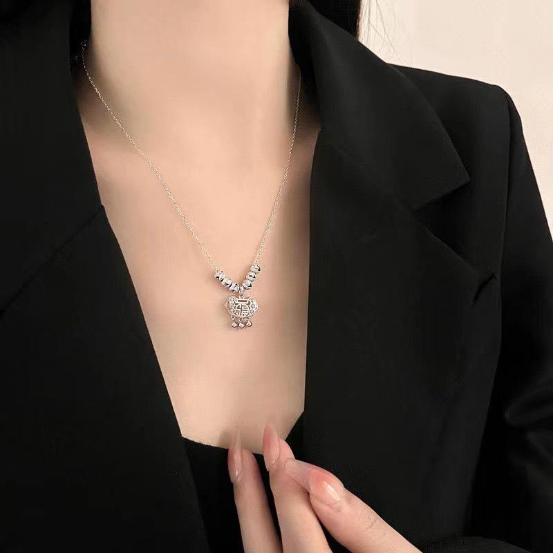 

Ожерелье с замком безопасности в виде персонажа Фу, женское, с бахромой, подвеска в виде колокольчика, ниша, высококачественный дизайн, цепочка на ключицу Куайшоу