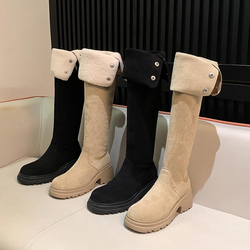 Grape Mom Has the Same Two-wear Knee Knight Boots, Thick-soled Velvet Thick-heeled Boots, and Inner Height-increasing Cashmere High Boots.