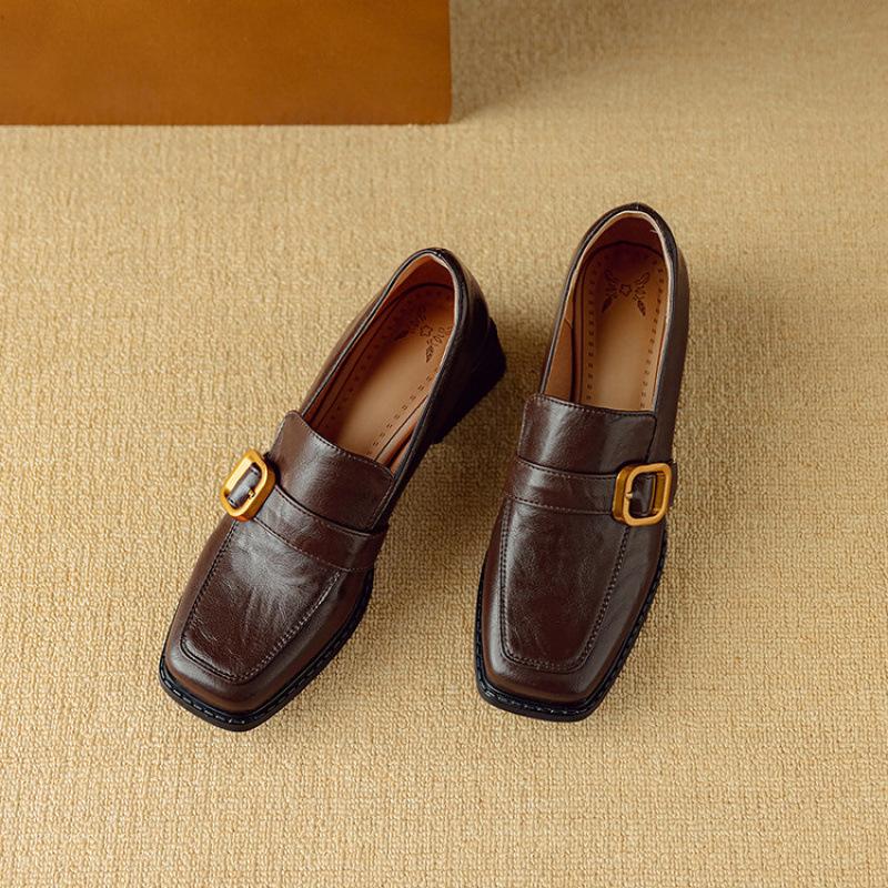 

Новая повседневная обувь с низким верхом, женская кожаная обувь, балетки на низком каблуке, черные демисезонные туфли, на одном ремешке, с мелким вырезом 39 коричневый