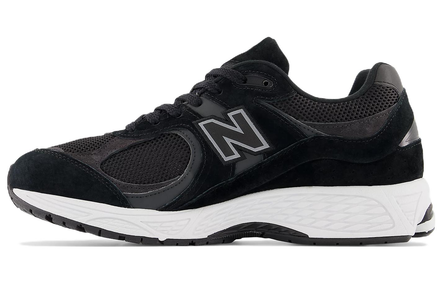2002R New Balance Black Gunmetal M2002RBK 37.5