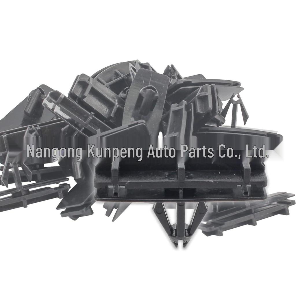 Freelander, Wrangler, Grand Cherokee, Chrysler Door Sill Panel Clips 680392