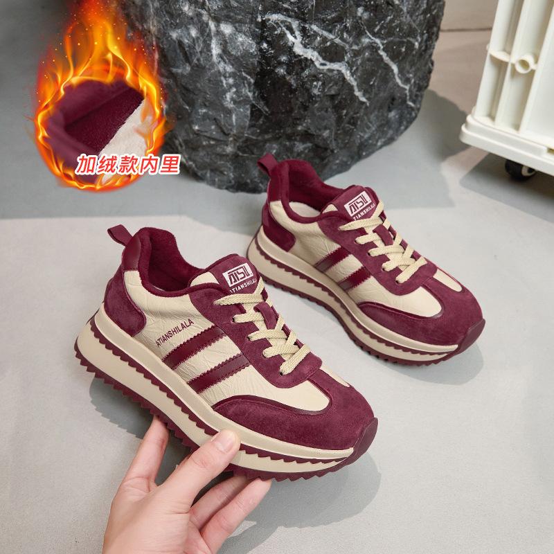 

2025 sports shoes new Forrest Gump shoes women s sports shoes trend Internet celebrity dad shoes women s height-enhancing moral training shoes women 33