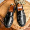 Professionelle Herrenschuhe Einpedal-Lederschuhe Metallschnalle Herren-Loafer Einfache Lederschuhe Erste Schicht Rindsleder Abendschuhe